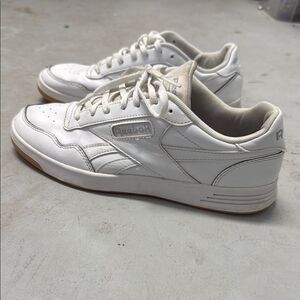 Reebok White Sneakers - Memory Tech Inside - Great Condition - Women's Size 8